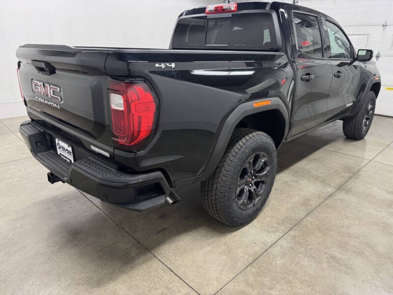 2025 GMC Canyon Elevation