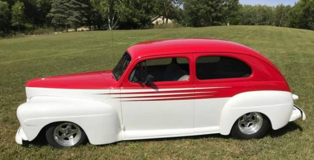 1946 Ford Tudor 10
