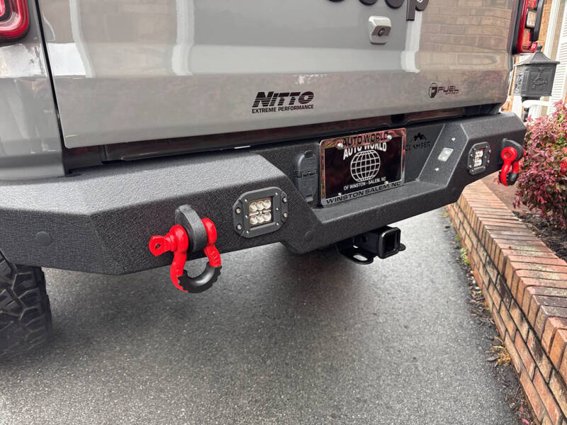 2021 Jeep Gladiator Willys