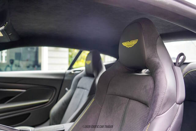 2025 Aston Martin DB12 V8