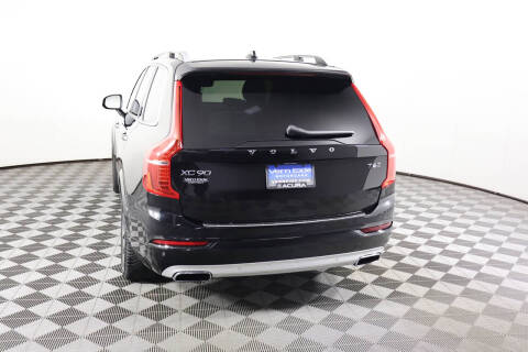2018 Volvo XC90 T6 Momentum