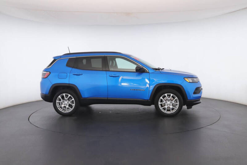 2023 Jeep Compass Latitude Lux