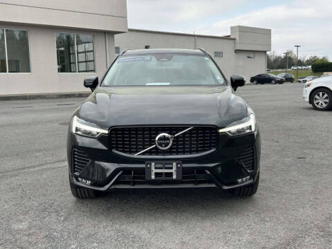 2024 Volvo XC60 B5 Plus Dark Theme