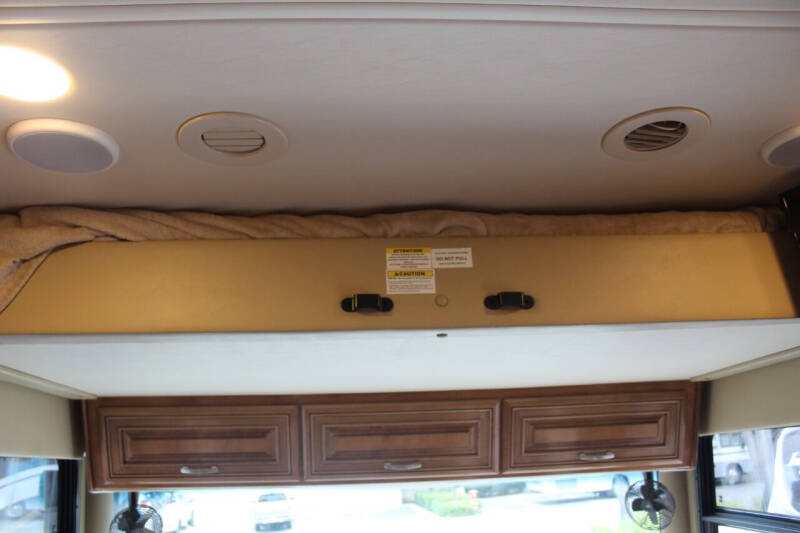 2018 Thor Motor Coach Palazzo 36.1