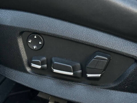 2011 BMW 5 Series 550i xDrive