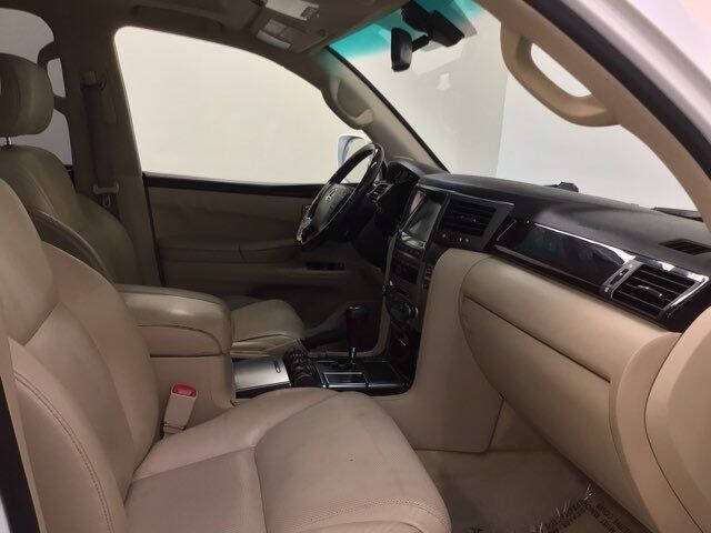 2011 Lexus LX 570