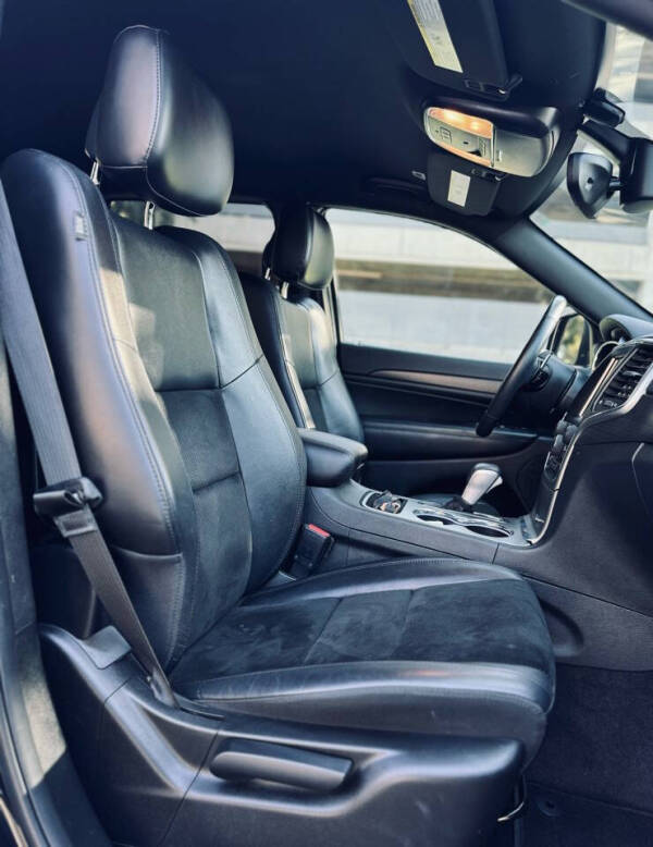 2017 Jeep Grand Cherokee Laredo E