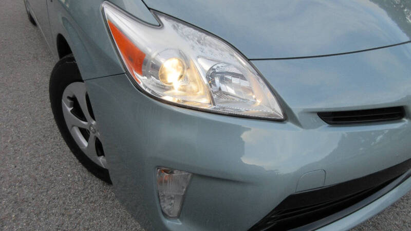 2012 Toyota Prius Two