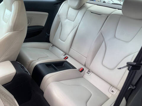 2012 Audi S5 4.2 quattro Prestige