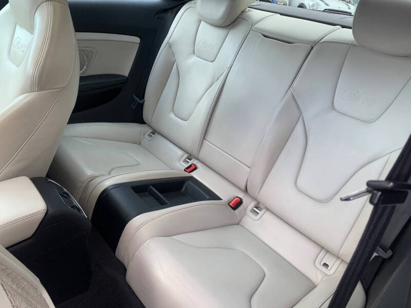 2012 Audi S5 4.2 quattro Prestige