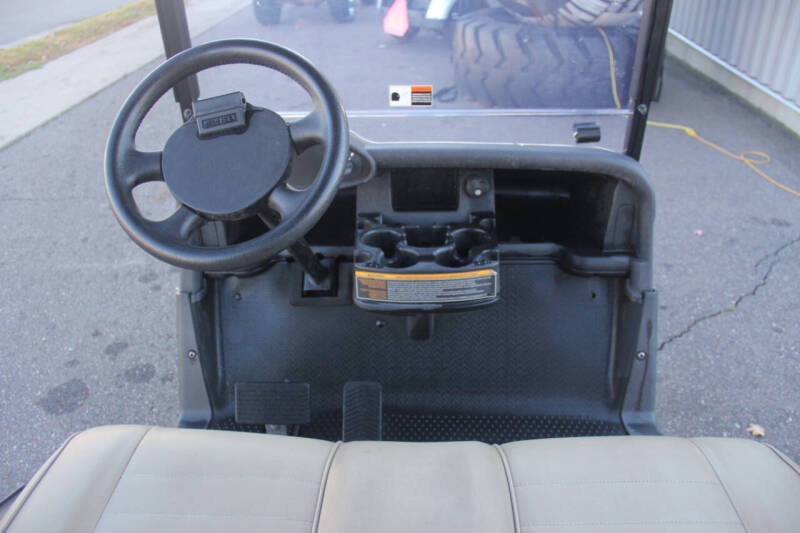 2020 E-Z-GO RXV ELiTE