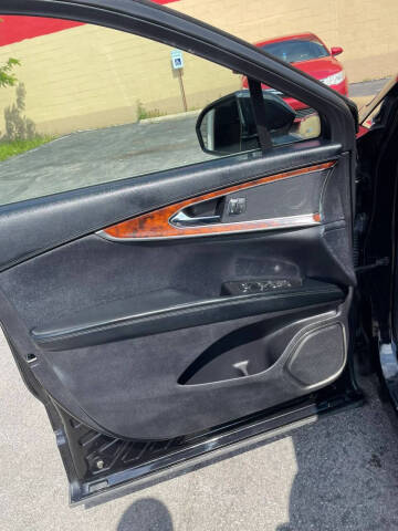 2019 Lincoln Nautilus Select