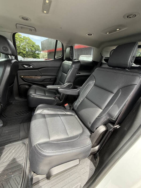 2017 GMC Acadia SLE-2