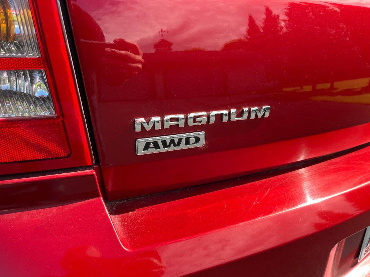 2005 Dodge Magnum 23