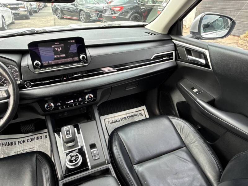 2022 Mitsubishi Outlander ES