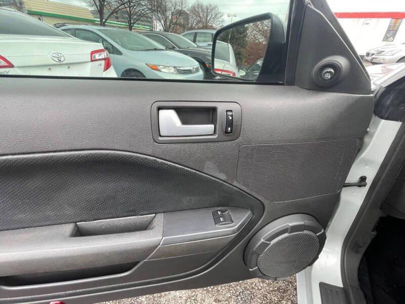 2007 Ford Mustang GT Deluxe