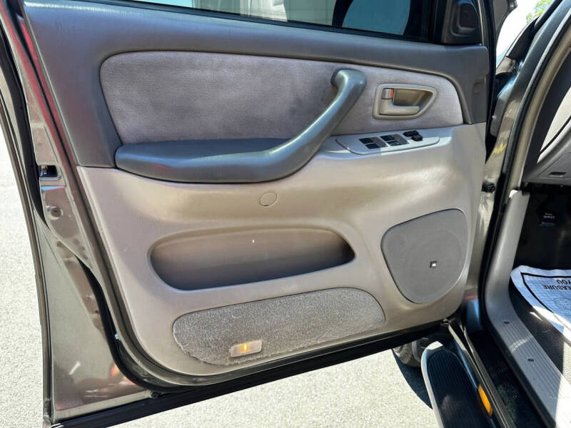 2007 Toyota Sequoia SR5