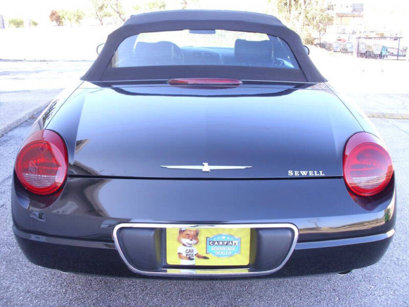 2004 Ford Thunderbird Deluxe