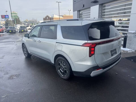 2025 Kia Carnival Hybrid EX