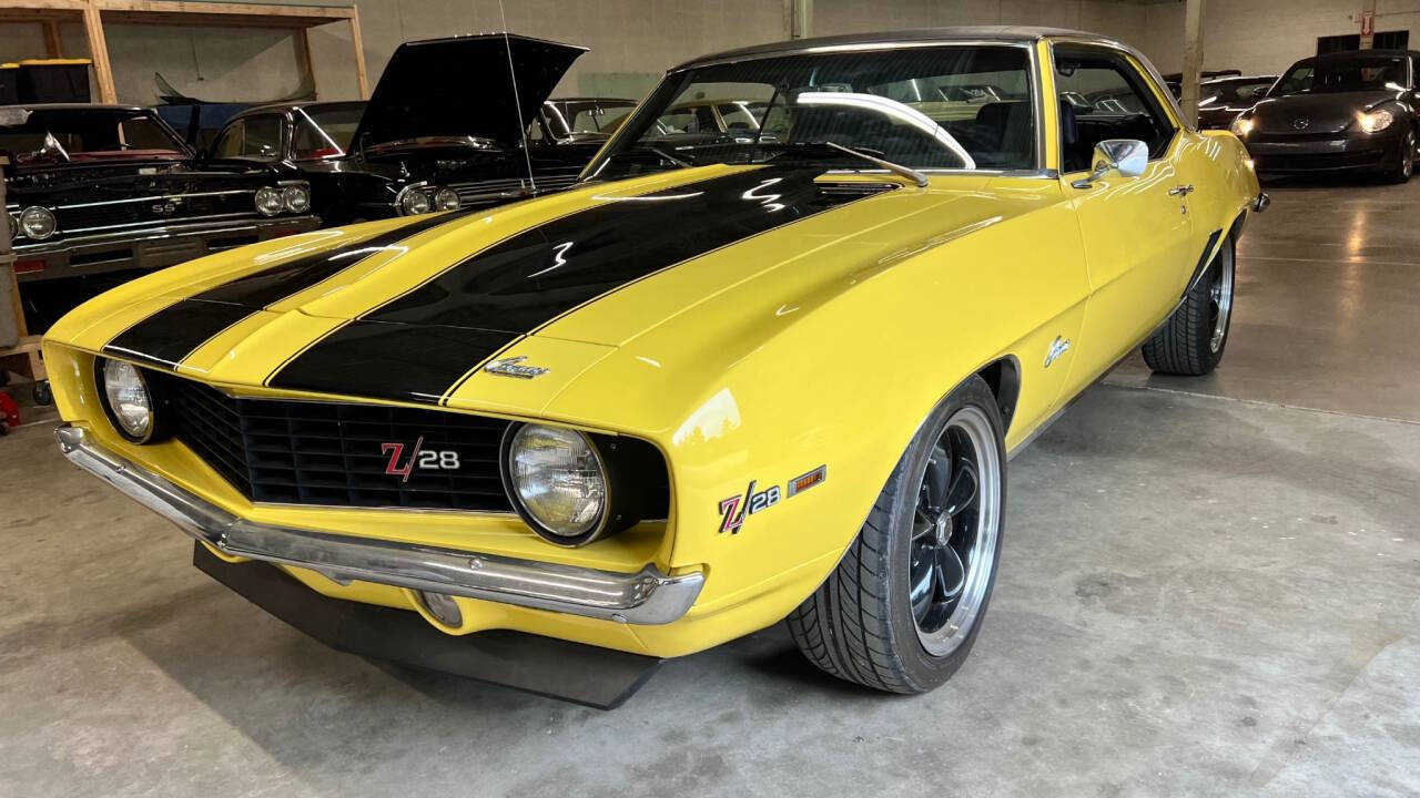 1969 Chevrolet Camaro 12