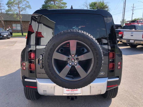 2023 Land Rover Defender 110 SE