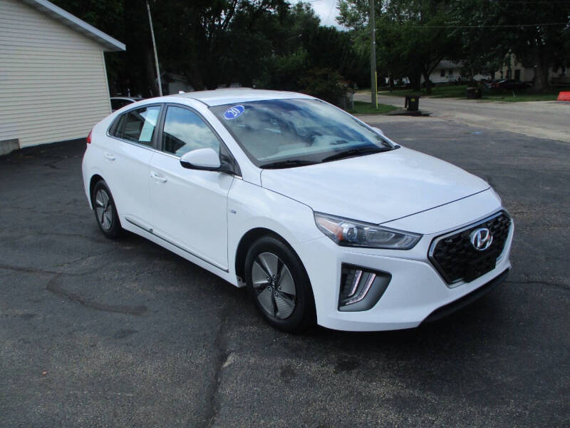 Used 2020 Hyundai IONIQ SE with VIN KMHC75LC1LU194512 for sale in Rock Falls, IL