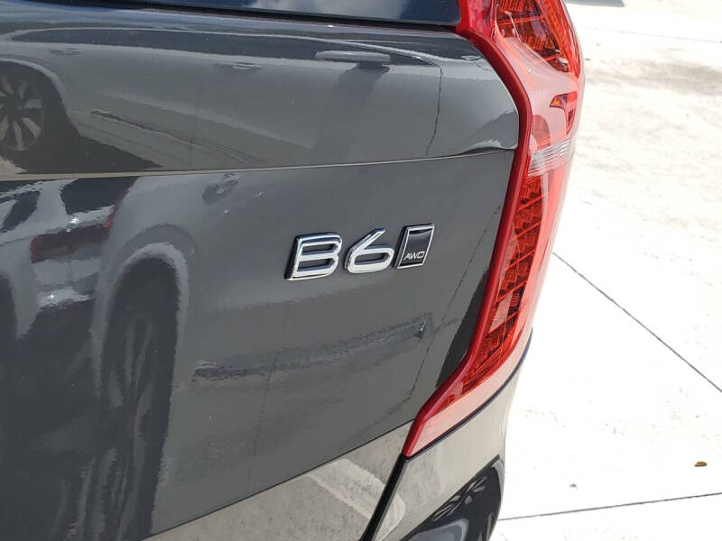 2024 Volvo XC90 B6 Ultimate Bright Theme 7P