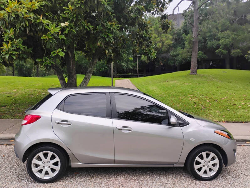 2011 Mazda MAZDA2 Touring