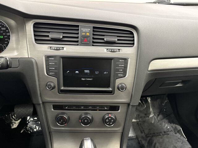 2017 Volkswagen Golf TSI Wolfsburg Edition