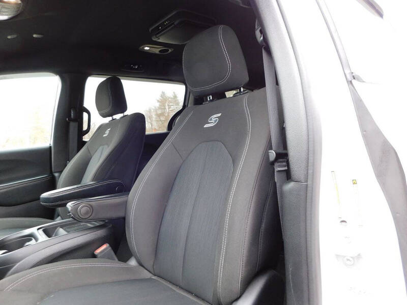 2020 Chrysler Pacifica Touring