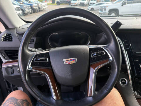 2020 Cadillac Escalade Luxury