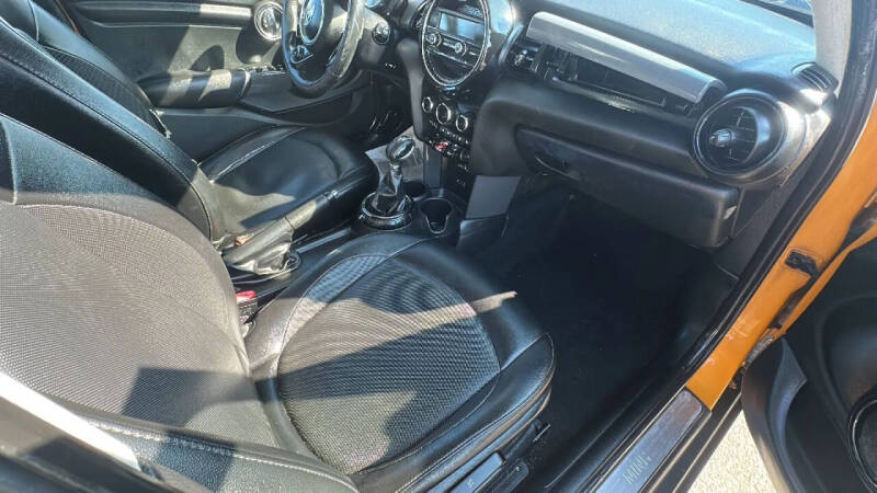 2015 MINI Hardtop 4 Door Cooper