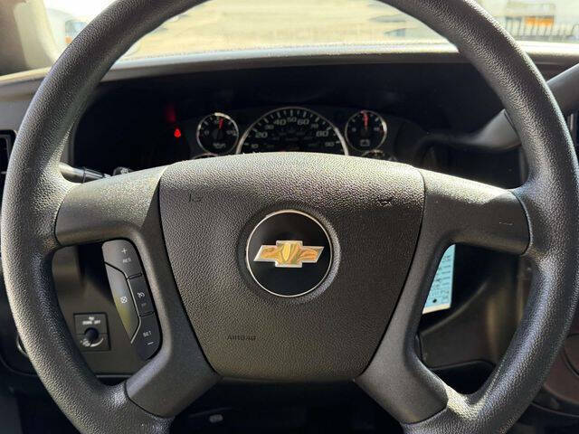 2024 Chevrolet Express 2500