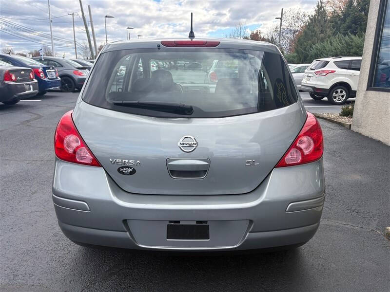 2008 Nissan Versa 1.8 S