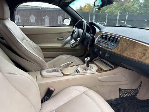 2006 BMW Z4 3.0i