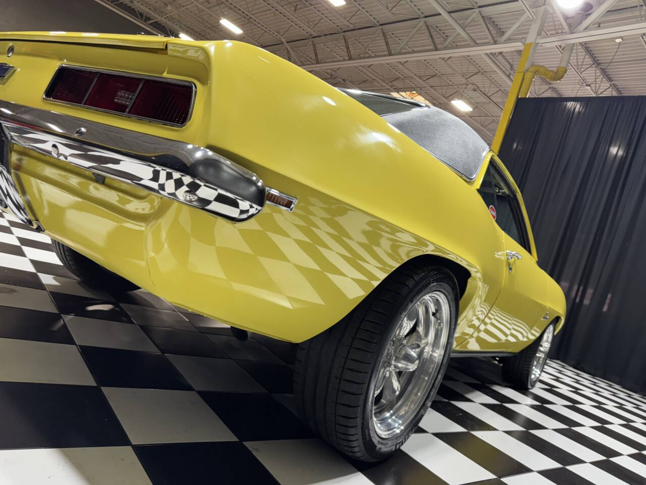 1969 Chevrolet Camaro 28