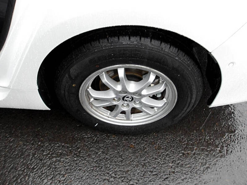 2021 Toyota Prius LE AWD-e