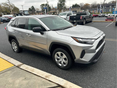 2023 Toyota RAV4 LE
