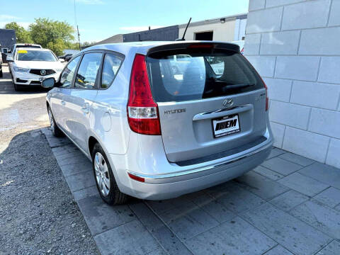 2011 Hyundai Elantra Touring GLS