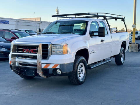 2009 GMC Sierra 2500HD for sale at BRIGHT AUTO SALES CORPORATION in Sacramento CA