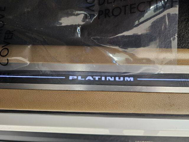 2019 Cadillac Escalade Platinum