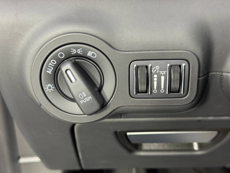 2023 Maserati Ghibli Modena Q4