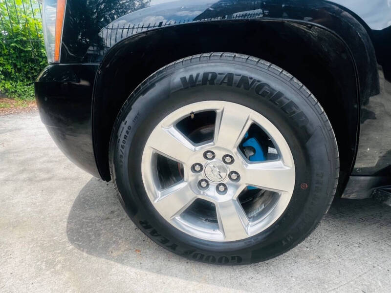 2013 Chevrolet Avalanche LT Black Diamond