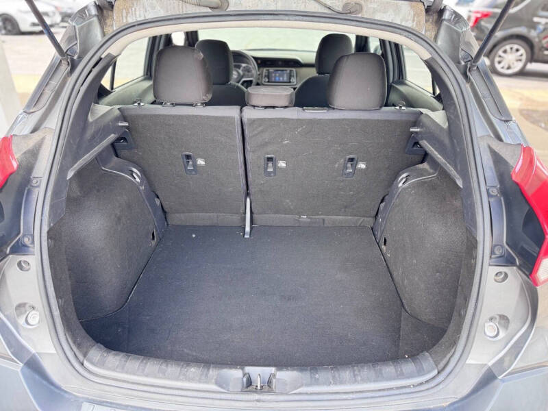 2019 Nissan Kicks S