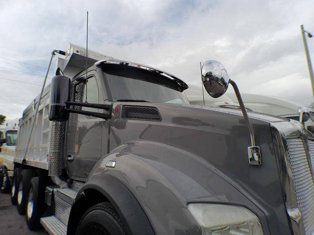2019 Kenworth T880