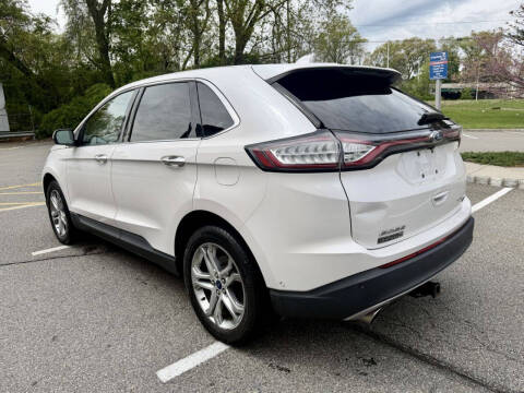2017 Ford Edge Titanium