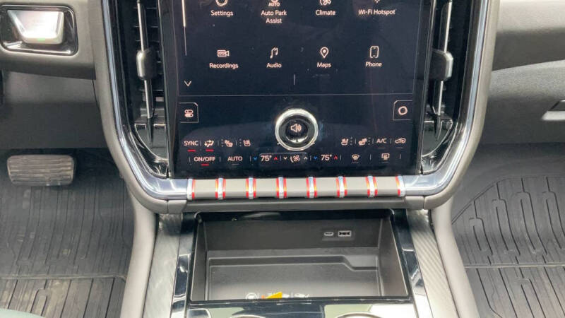 2025 GMC Yukon AT4