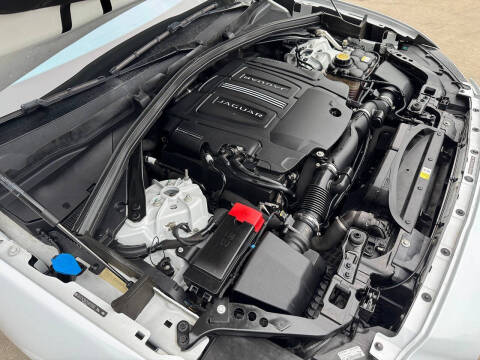 2017 Jaguar F-PACE 35t Prestige