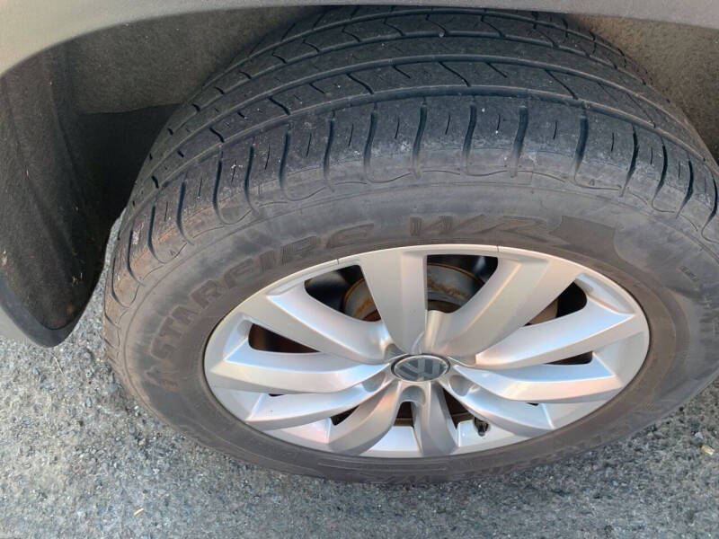 2011 Volkswagen Tiguan SEL 4Motion