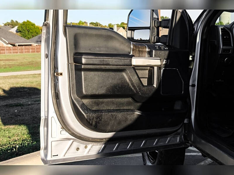 2020 Ford F-350 Super Duty Lariat